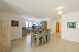 Private Terrace 3BR Home Near Bay & Promenade by QuickTrips - St Paul's Bay - 3