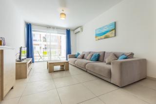 Private Terrace 3BR Home Near Bay & Promenade by QuickTrips - St Paul's Bay - 0