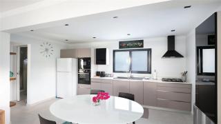 Lorient Beach Retreat with Tropical Garden - Quartier de Lorient - 7