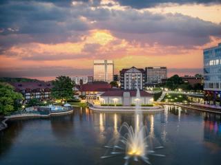 Sheraton Westport Lakeside Chalet - Maryland Heights - 9