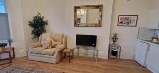 8 Claydon Court - Worthing - 3