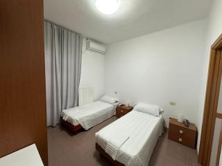 Hotel la Marinella - Marina di Montemarciano - 5