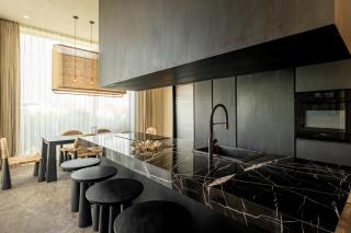 Five Stories Villa By SUOM - Canggu - 3