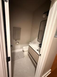 Beautiful 2BR APT Near Downtown DC - Washington - 2