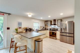 Lake Access at Family-Friendly Home in Tobyhanna - Tobyhanna - 5