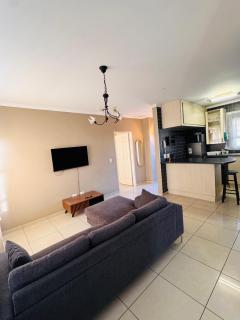 The Coastal Nest - 1 Min from the Beach - Walvis Bay - 9