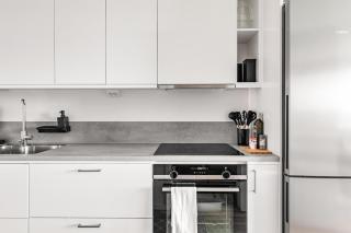 Scandinavian Comfort in Älvsjö - 8