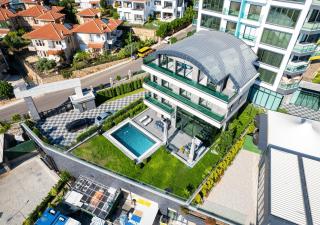 Luxury Seaview Villa with 9000 m2 SPA Access - Alanya - 4