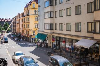 Fall for Helsinki With Elvis Vibes Free WiFi - Helsinki - 1