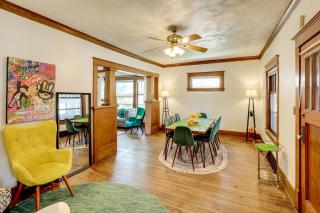 1 Mi to UNL Group Getaway with Game Area - Lincoln - 1
