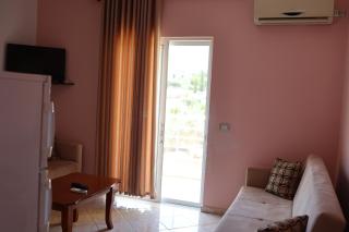 Amelia Apartments - 2