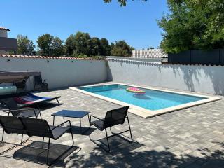 Rubis Holiday Home with Pool - Peroj - 3