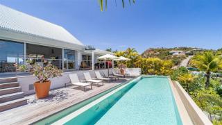 Extraordinary 4BR Hillside Villa in Saint-jean - 5