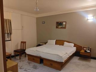 Hotel O Relax Inn Executive - Pune - 6