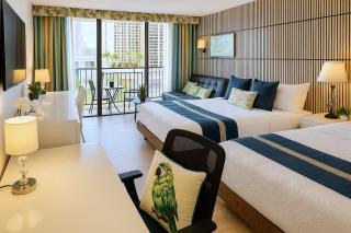 1 block from Waikiki beach 3 beds and workspace - Honolulu - 0