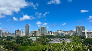 1 block from Waikiki beach 3 beds and workspace - Honolulu - 1