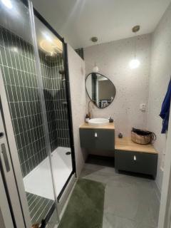 Magnifique T3 climatisé, terrasse et piscine - 9