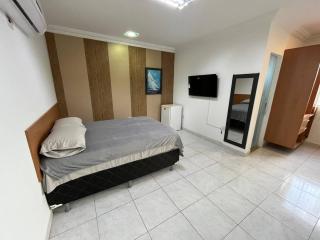 Suíte Privativa em Adrianópolis - 0