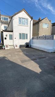 Modern 2 Bedroom Holiday Home near World Renowned Fistral Beach - Newquay - 3
