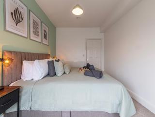 Urban Hideaway - Canwick - 8