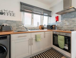 Urban Hideaway - Canwick - 4