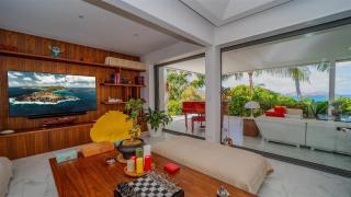Six-Bedroom Oceanfront Villa with Pool and Piano - Quartier de Lorient - 3