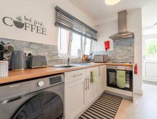 Urban Hideaway - Canwick - 7