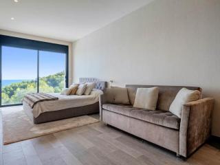 TarracoHomes, Exclusive Villa con Piscina Privada en la Playa Tamarit - Tamarit - 6
