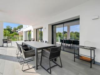 TarracoHomes, Exclusive Villa con Piscina Privada en la Playa Tamarit - Tamarit - 8