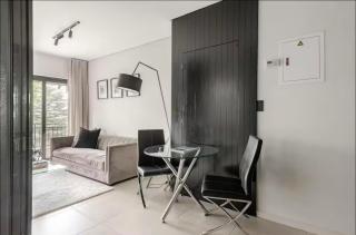 Feel Home Away from Home - Johannesburg - 3