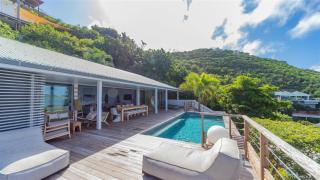 Four-Bedroom Sunset Villa with Infinity Pool - Pointe Milou - 0