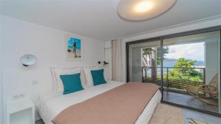 Four-Bedroom Sunset Villa with Infinity Pool - Pointe Milou - 8