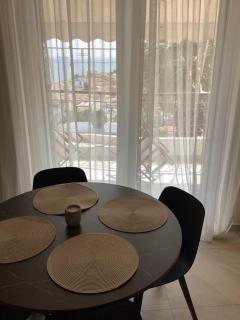 Sunny Seaside Cozy Home - Pireo - 5