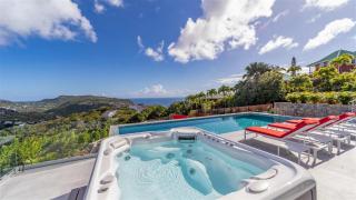 Five-Bedroom Hilltop Villa with Pool and Jacuzzi - Gustavia - 6