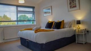 Stunning Beckenham Home w Driveway and Pool table - Beckenham - 7