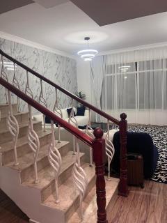 Royal Line Vacation Homes Rental LLC - Dubai - 1