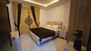 1 Bed TV Lounge With AC - 0