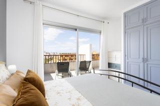 Bright & Elegant Duplex with Terrace and Pool, Just Steps from Puerto Colón - Adeje - 2