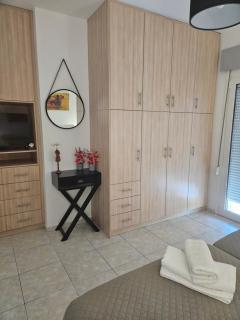 Poppis Appartments - Gra Liyiá - 7