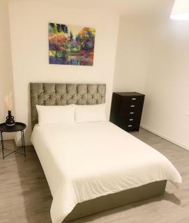 Bright & Cosy Room in Ashton Town Centre - Ashton under Lyne - 0
