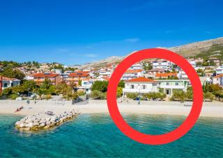Apartments 10 meters from the beach - Podstrana - 8
