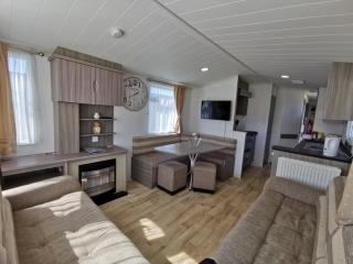 The Retreat - Gold - Prestatyn - 6