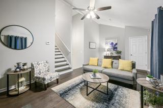 Lots of Hot Spots & Activities Near This Townhome - Cartersville - 1