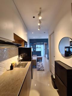 Sky Lux Suite by Elnora at Victoria Sports Tower Kamuning Edsa Southbound - Manila - 0