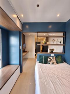 Sky Lux Suite by Elnora at Victoria Sports Tower Kamuning Edsa Southbound - Manila - 3