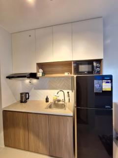 Sky Lux Suite by Elnora at Victoria Sports Tower Kamuning Edsa Southbound - Manila - 2