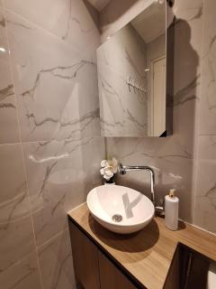 Sky Lux Suite by Elnora at Victoria Sports Tower Kamuning Edsa Southbound - Manila - 1