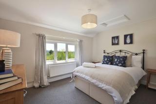 3BR Cottage by Dewsall Court - - 7