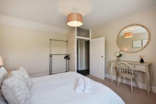 3BR Cottage by Dewsall Court - - 2