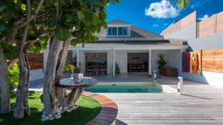 Luxurious Beachfront Villa With Pool in St Barths - Anse des Flamands - 0